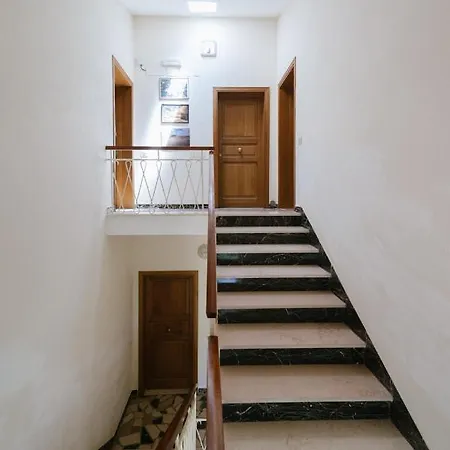 Casa Ginestra A *